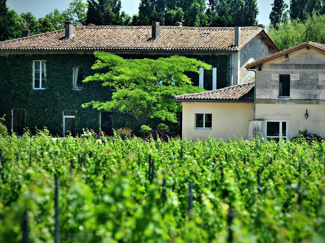 Petit Garros Hotel Fronsac  Buitenkant foto